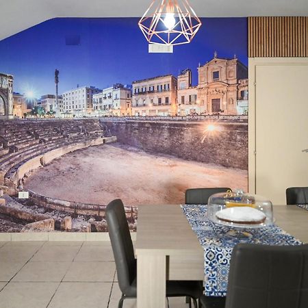 "Il Vecchio Salone" Appartamento In Pieno Centro Con Garage Privato Lecce Luaran gambar
